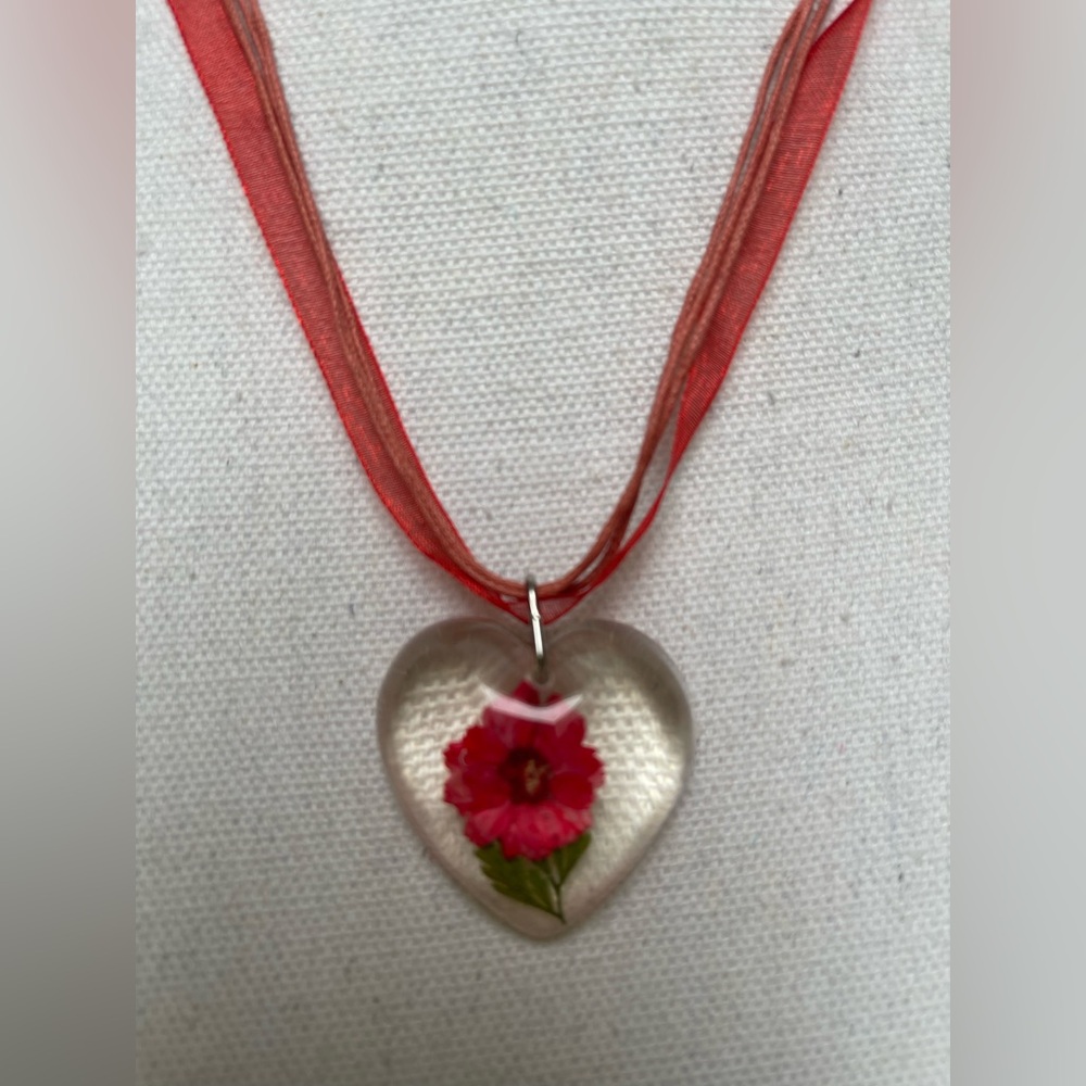 Elegant Red Heart Pendant Necklace